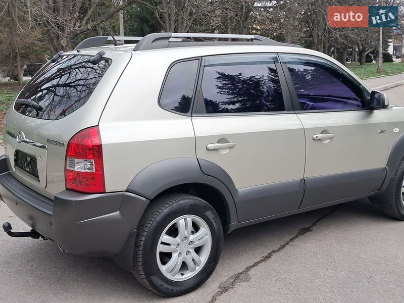 Внедорожник / Кроссовер Hyundai Tucson 2009 в Пятихатках