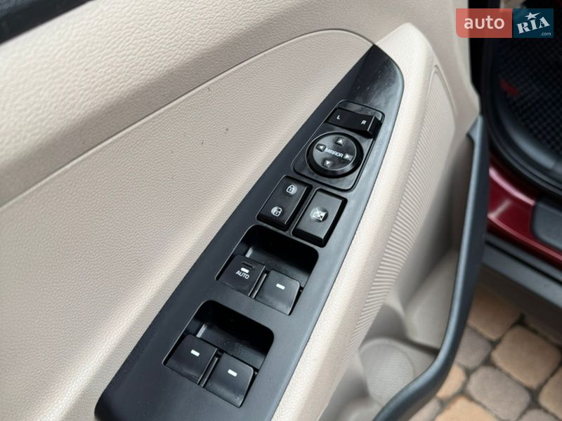 Внедорожник / Кроссовер Hyundai Tucson 2016 в Киеве фото 23 Внедорожник / Кроссовер Hyundai Tucson 2016 в Киеве