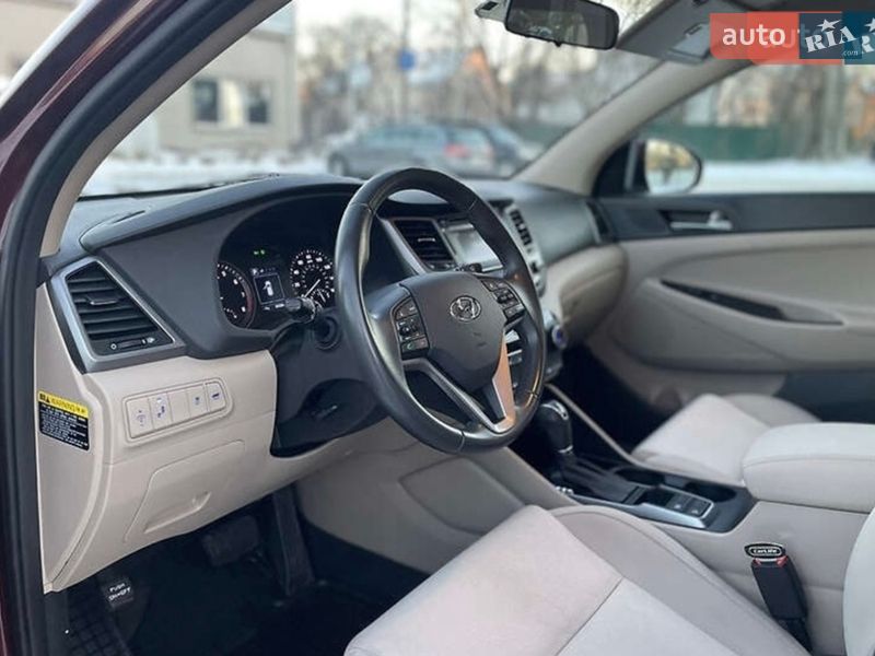 Позашляховик / Кросовер Hyundai Tucson 2017 в Івано-Франківську