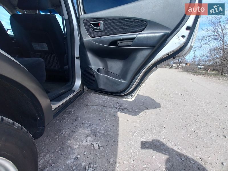 Внедорожник / Кроссовер Hyundai Tucson 2008 в Кривом Роге