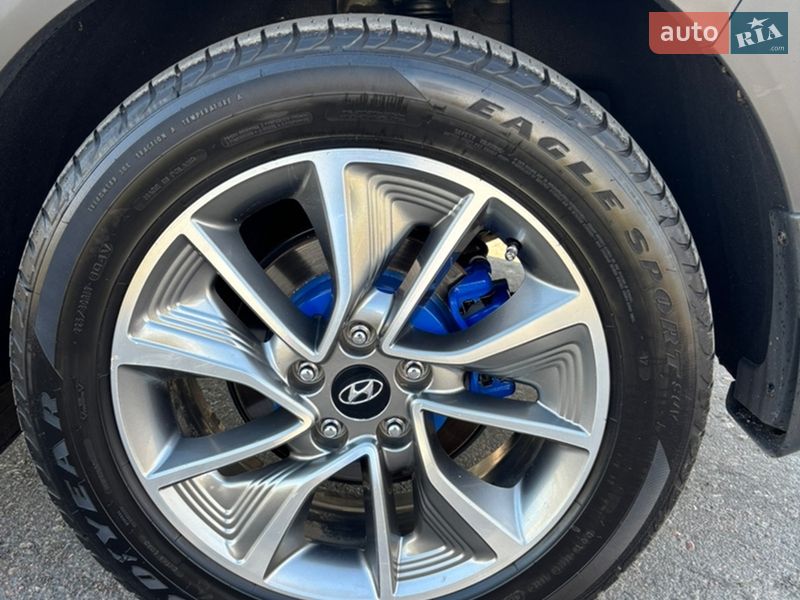 Внедорожник / Кроссовер Hyundai Tucson 2018 в Южноукраинске