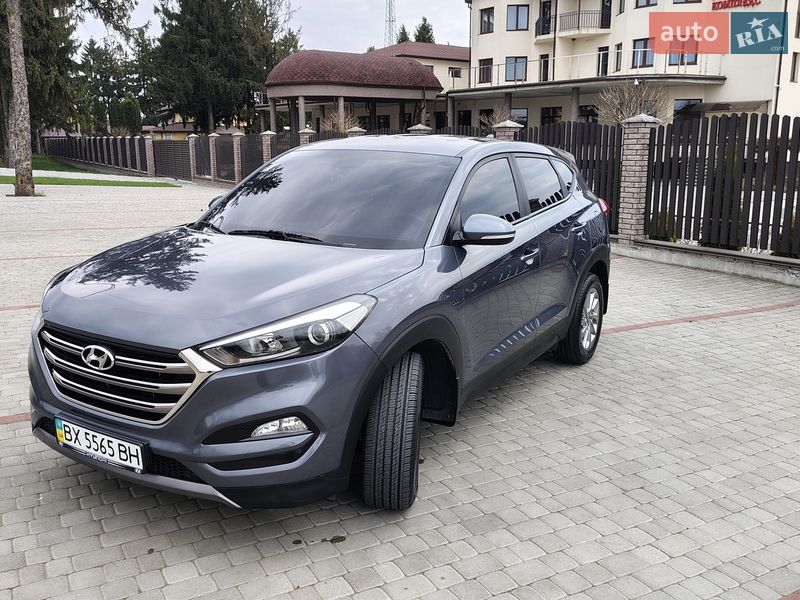 Позашляховик / Кросовер Hyundai Tucson 2016 в Старокостянтинові
