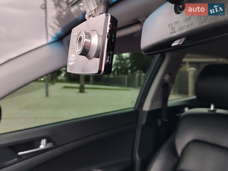 Позашляховик / Кросовер Hyundai Tucson 2016 в Старокостянтинові