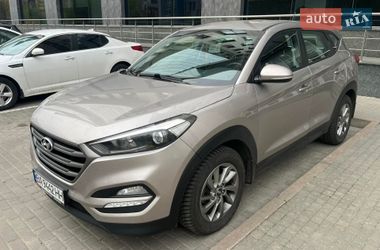 Внедорожник / Кроссовер Hyundai Tucson 2016 в Киеве