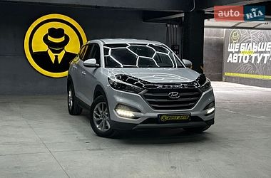 Внедорожник / Кроссовер Hyundai Tucson 2015 в Черновцах