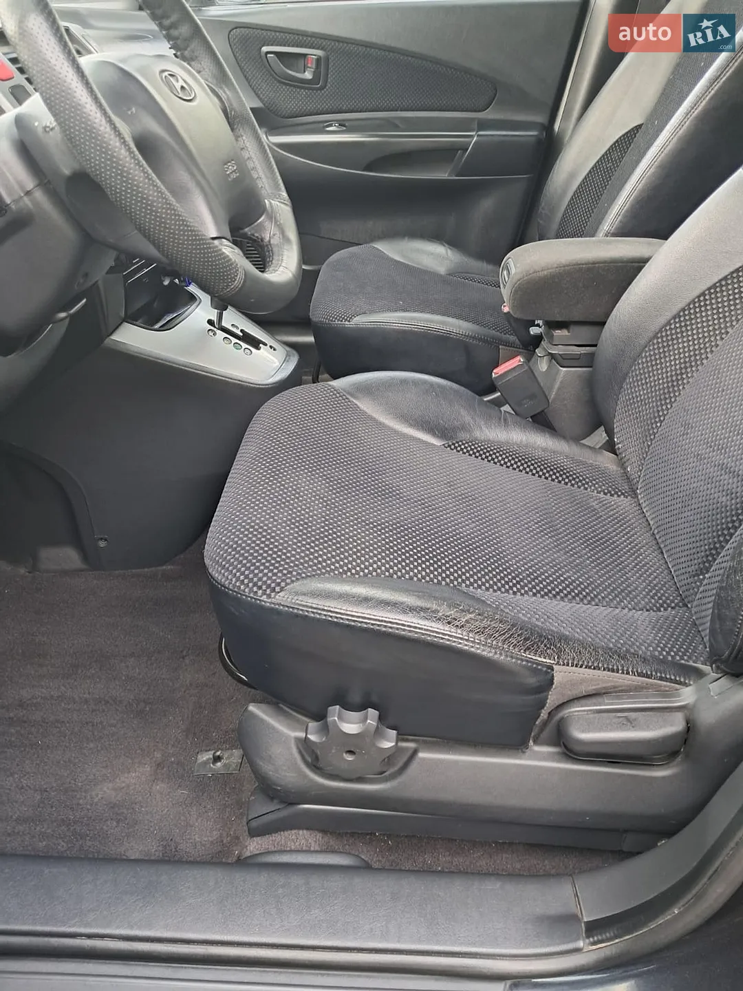 2011 Hyundai Tucson - мініатюра 21