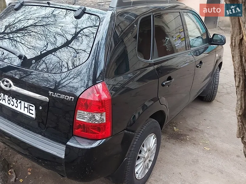 Hyundai Tucson 2005 VIN KMHJN81BP5U181618 фото оголошення 7 з 49