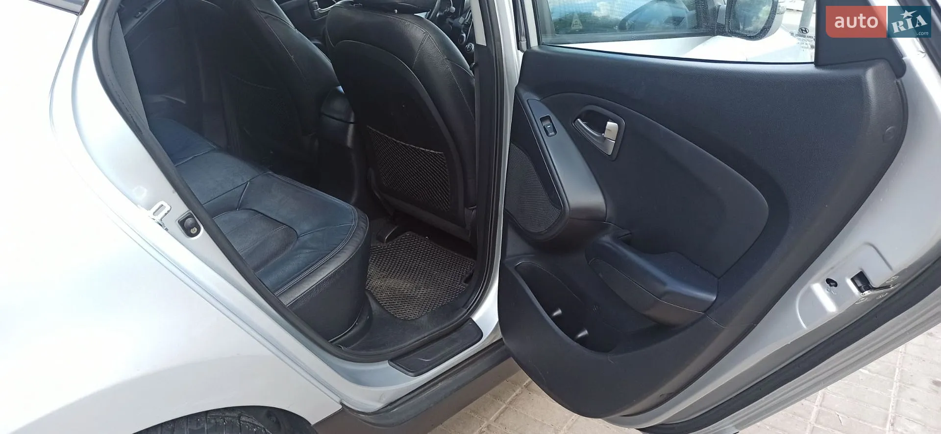2010 Hyundai Tucson - мініатюра 9