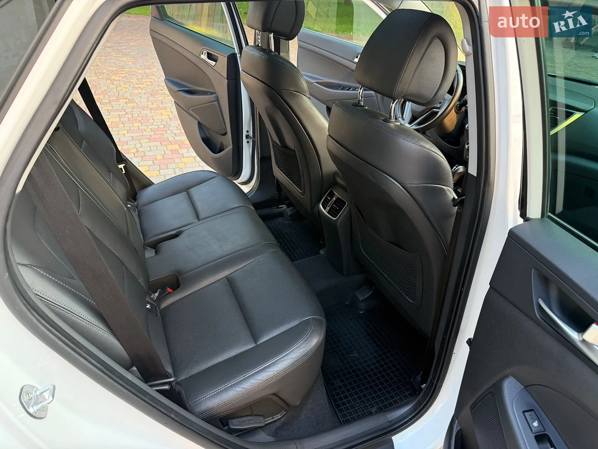 Hyundai Tucson 2017 VIN TMAJ381ADHJ393183 фото оголошення 36 з 60