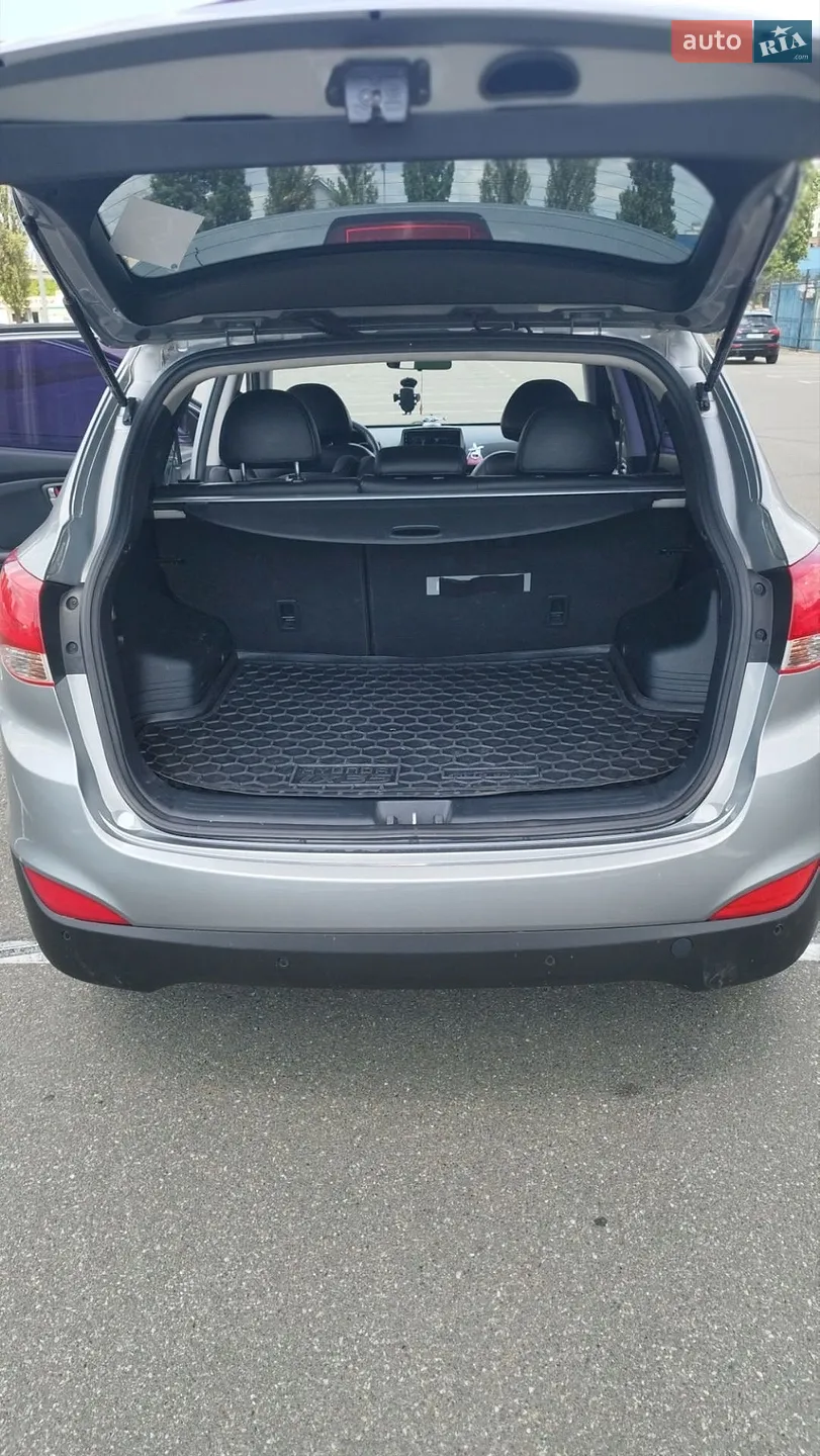 2010 Hyundai Tucson - мініатюра 11