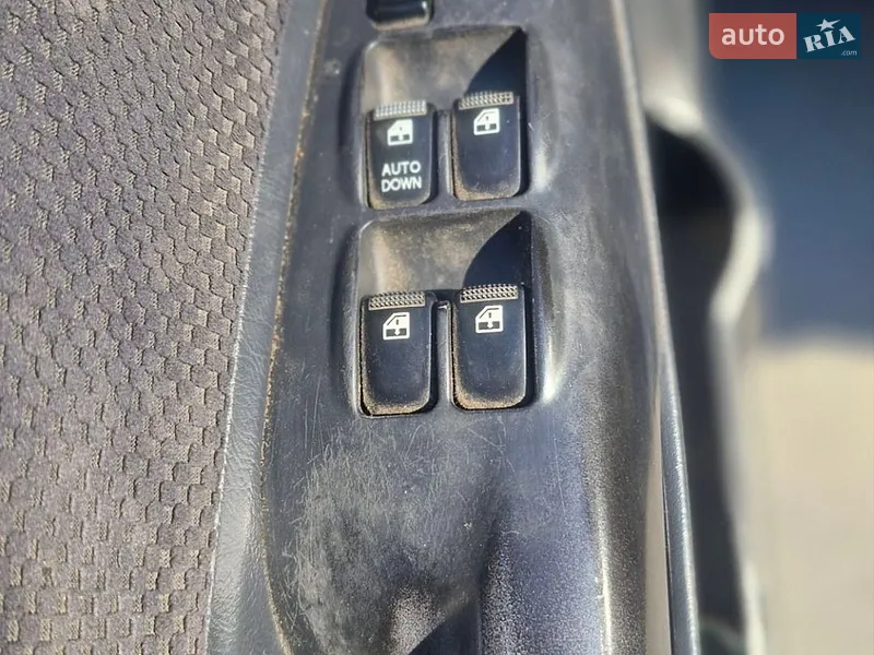 Hyundai Tucson 2006 VIN KMHJN81VP7U524192 фото оголошення 10 з 45