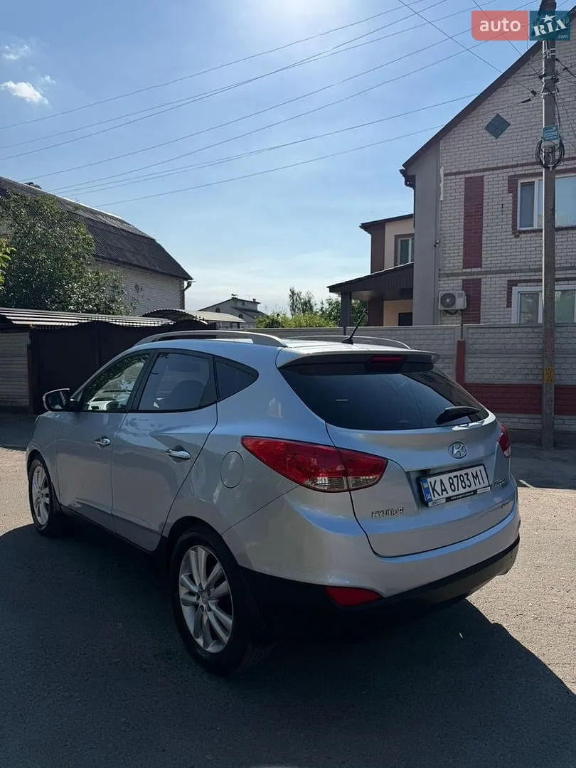 2010 Hyundai Tucson - мініатюра 9