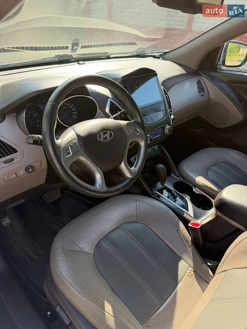 2010 Hyundai Tucson - мініатюра 23