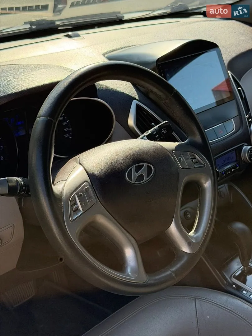 2010 Hyundai Tucson - мініатюра 24