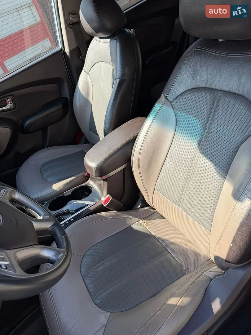 2010 Hyundai Tucson - мініатюра 25