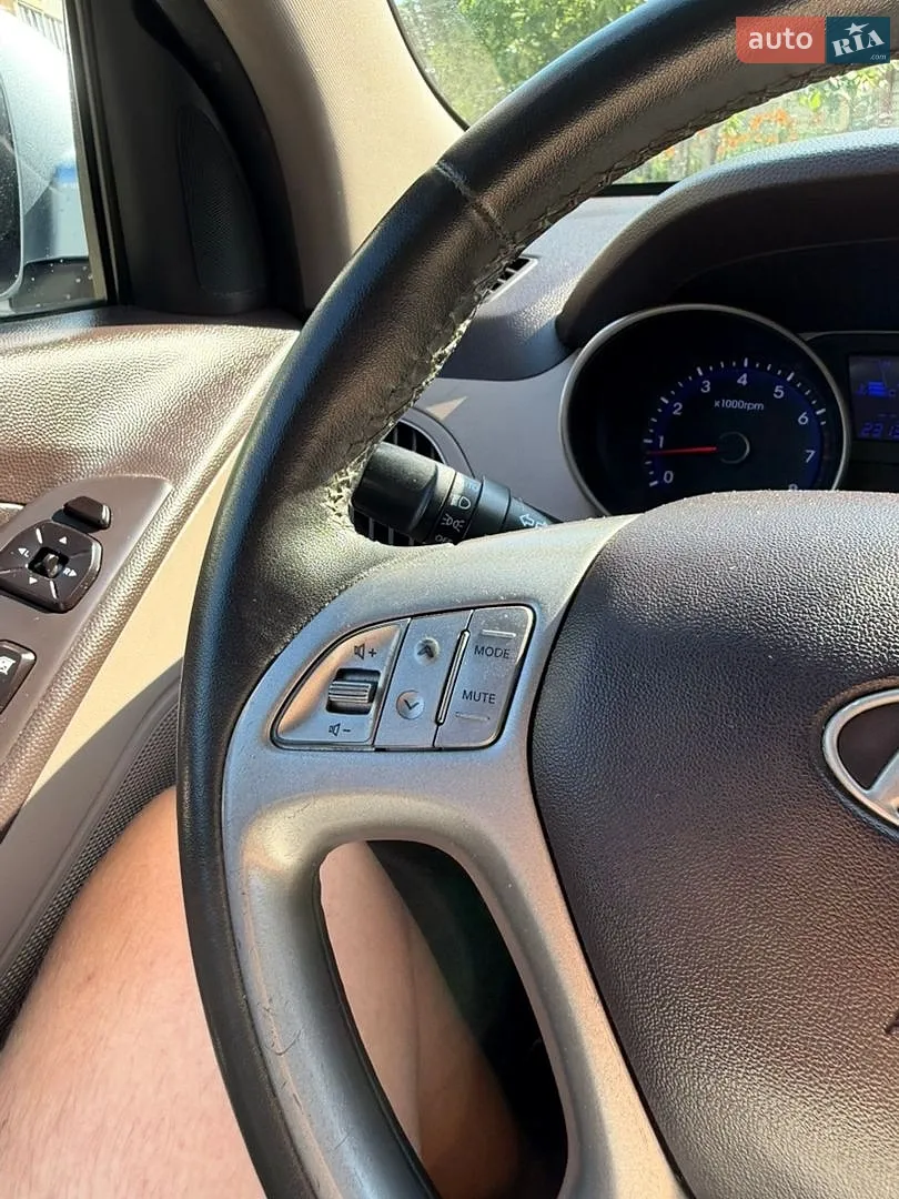 2010 Hyundai Tucson - мініатюра 43