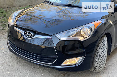 Хэтчбек Hyundai Veloster 2012 в 