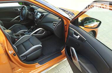 Хэтчбек Hyundai Veloster 2015 в Черновцах