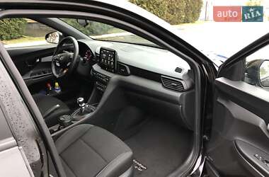 Хэтчбек Hyundai Veloster 2019 в Киеве