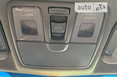 Хетчбек Hyundai Veloster 2012 в 