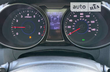 Хетчбек Hyundai Veloster 2012 в 