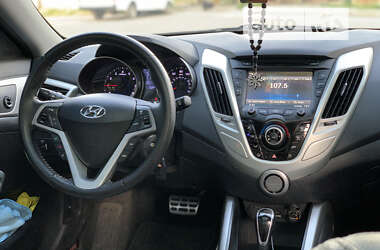 Хетчбек Hyundai Veloster 2012 в 