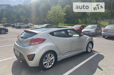 Хэтчбек Hyundai Veloster 2012 в Львове