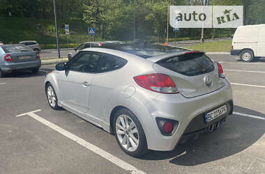 Хэтчбек Hyundai Veloster 2012 в Львове