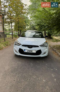 Хэтчбек Hyundai Veloster 2016 в 