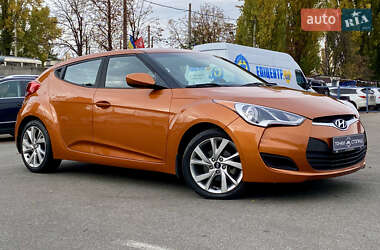 Хэтчбек Hyundai Veloster 2016 в Киеве