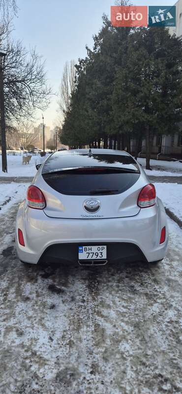 Хетчбек Hyundai Veloster 2014 в Києві
