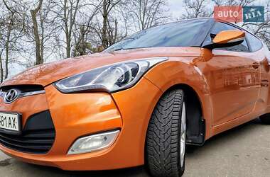 Хэтчбек Hyundai Veloster 2013 в 