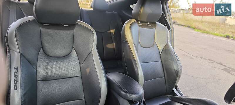 Хетчбек Hyundai Veloster 2015 в Кривому Розі