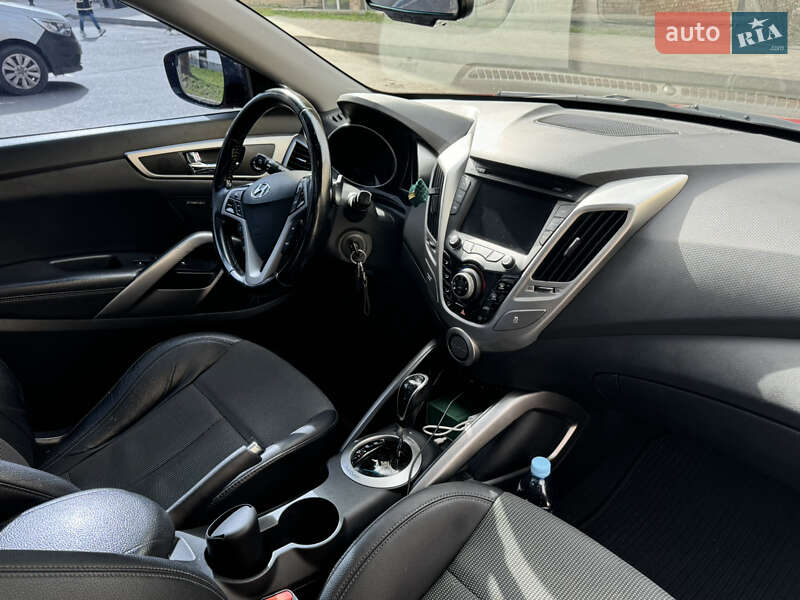 Хэтчбек Hyundai Veloster 2014 в Киеве фото 9 Хэтчбек Hyundai Veloster 2014 в Киеве