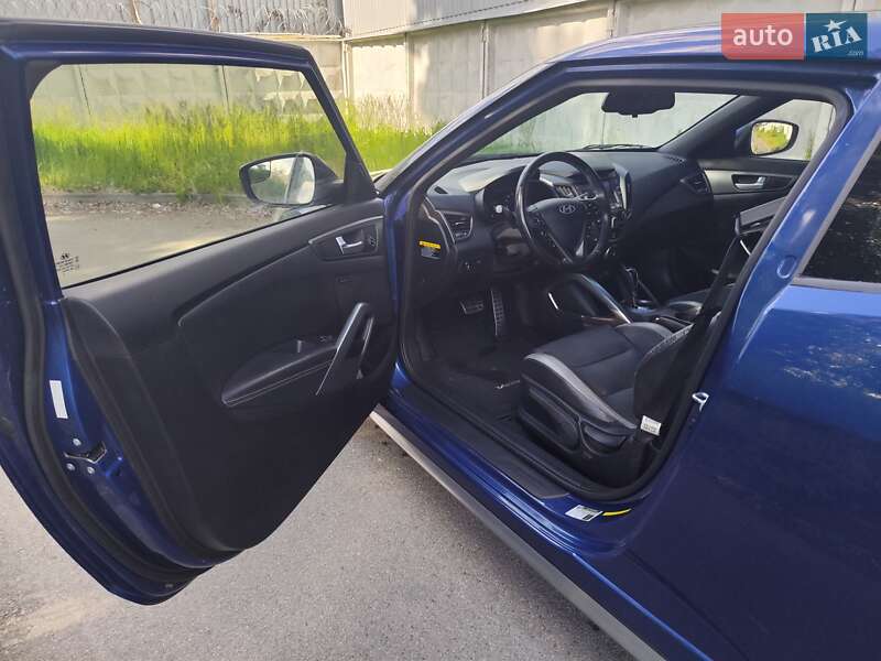Хэтчбек Hyundai Veloster 2016 в Киеве фото 9 Хэтчбек Hyundai Veloster 2016 в Киеве