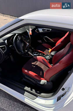 Хетчбек Hyundai Veloster 2013 в 