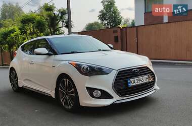 Хэтчбек Hyundai Veloster 2015 в 