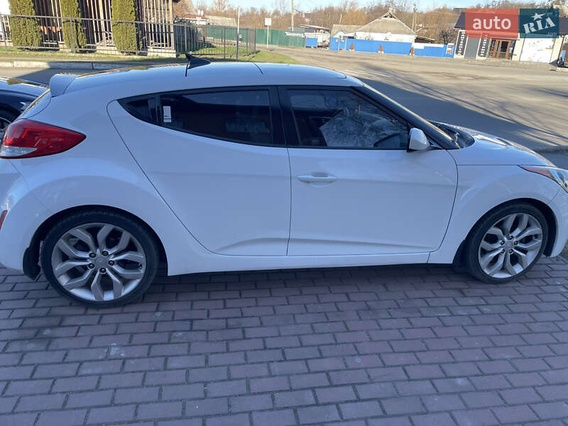 Хетчбек Hyundai Veloster 2012 в Ставищі