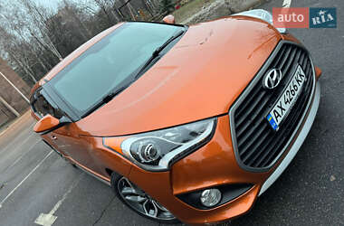 Хэтчбек Hyundai Veloster 2015 в 