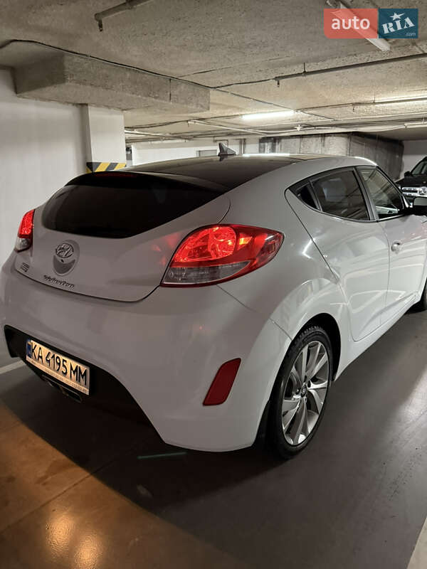 Хетчбек Hyundai Veloster 2016 в Києві