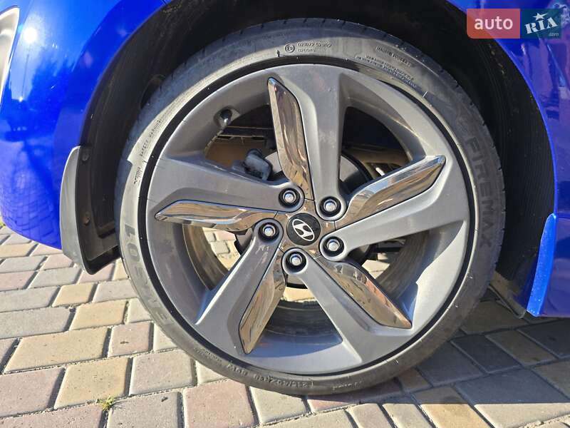Хетчбек Hyundai Veloster 2013 в Хмельницькому