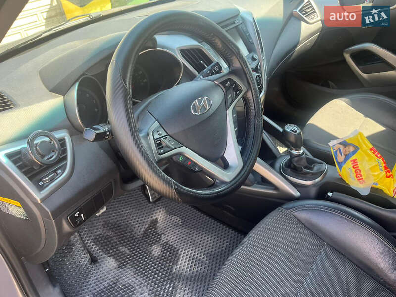Хэтчбек Hyundai Veloster 2012 в Измаиле