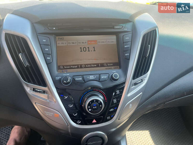 Хэтчбек Hyundai Veloster 2012 в Измаиле