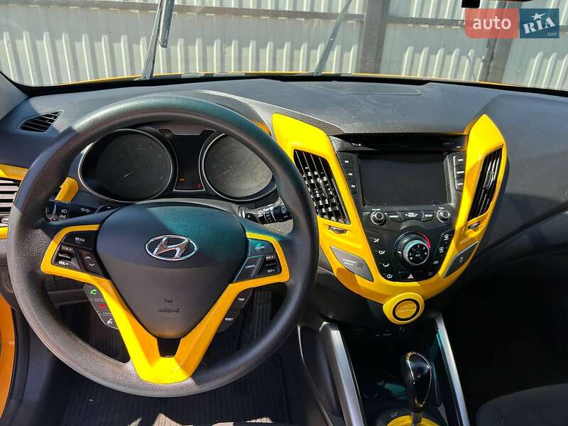 Хэтчбек Hyundai Veloster 2013 в Кривом Роге