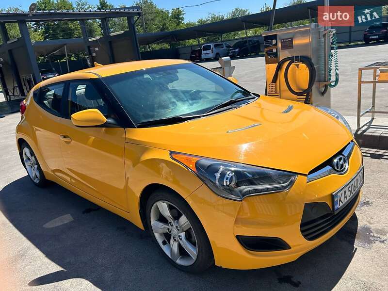 Hyundai Veloster 2013