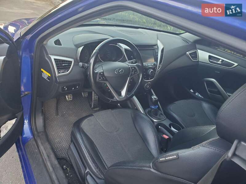 Хетчбек Hyundai Veloster 2012 в Нововолинську фото 4 Хетчбек Hyundai Veloster 2012 в Нововолинську