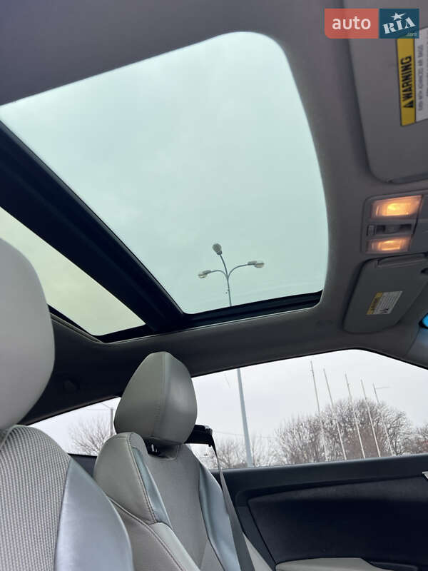 Хэтчбек Hyundai Veloster 2011 в Одессе фото 22 Хэтчбек Hyundai Veloster 2011 в Одессе