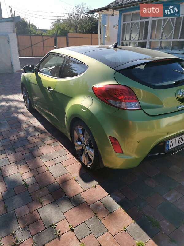 Хэтчбек Hyundai Veloster 2012 в Тараще