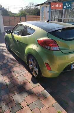 Хетчбек Hyundai Veloster 2012 в  фото 4 Хетчбек Hyundai Veloster 2012 в