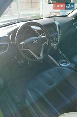 Хетчбек Hyundai Veloster 2012 в  фото 8 Хетчбек Hyundai Veloster 2012 в